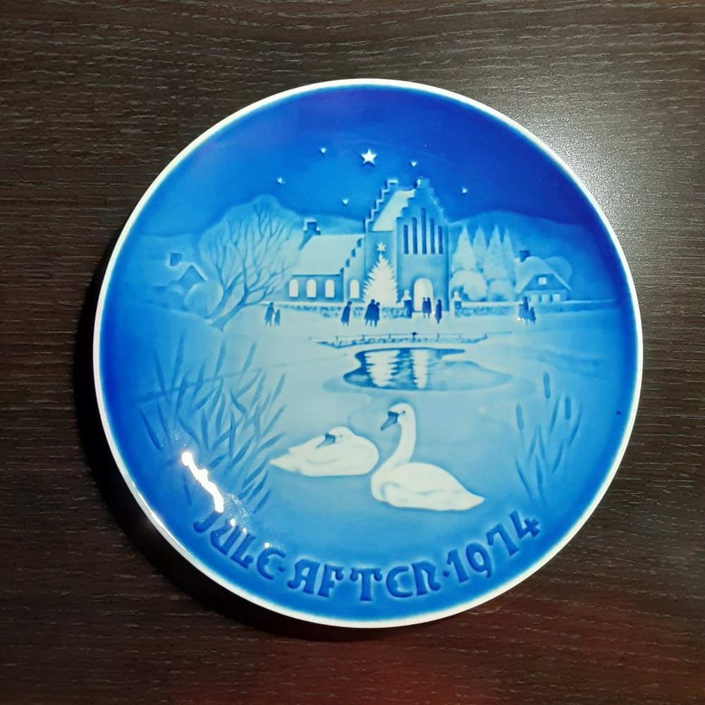 Plate (Royal Copenhagen)